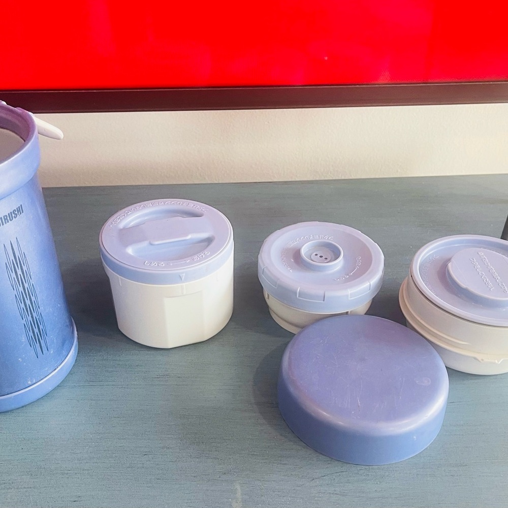 Blue Food Storage Container - Picture 2 of 2